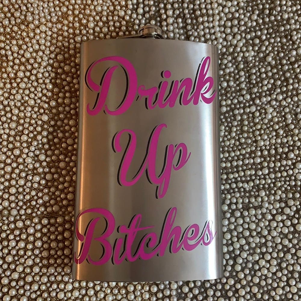 64 ounce stainless steel decorative flask